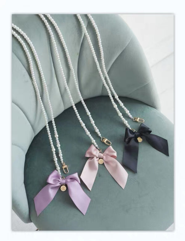 Maison De Fleur Pearl Ribbon Phone Strap