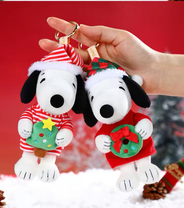 PEANUTS Snoopy Winter Collection Plush Keychain Blind Box